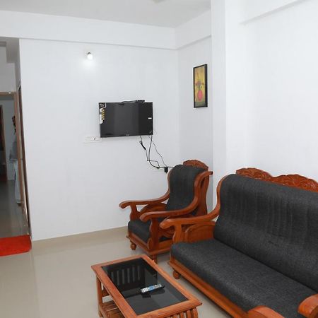 Sivaranjini Tourist Villa Guruvayur Luaran gambar