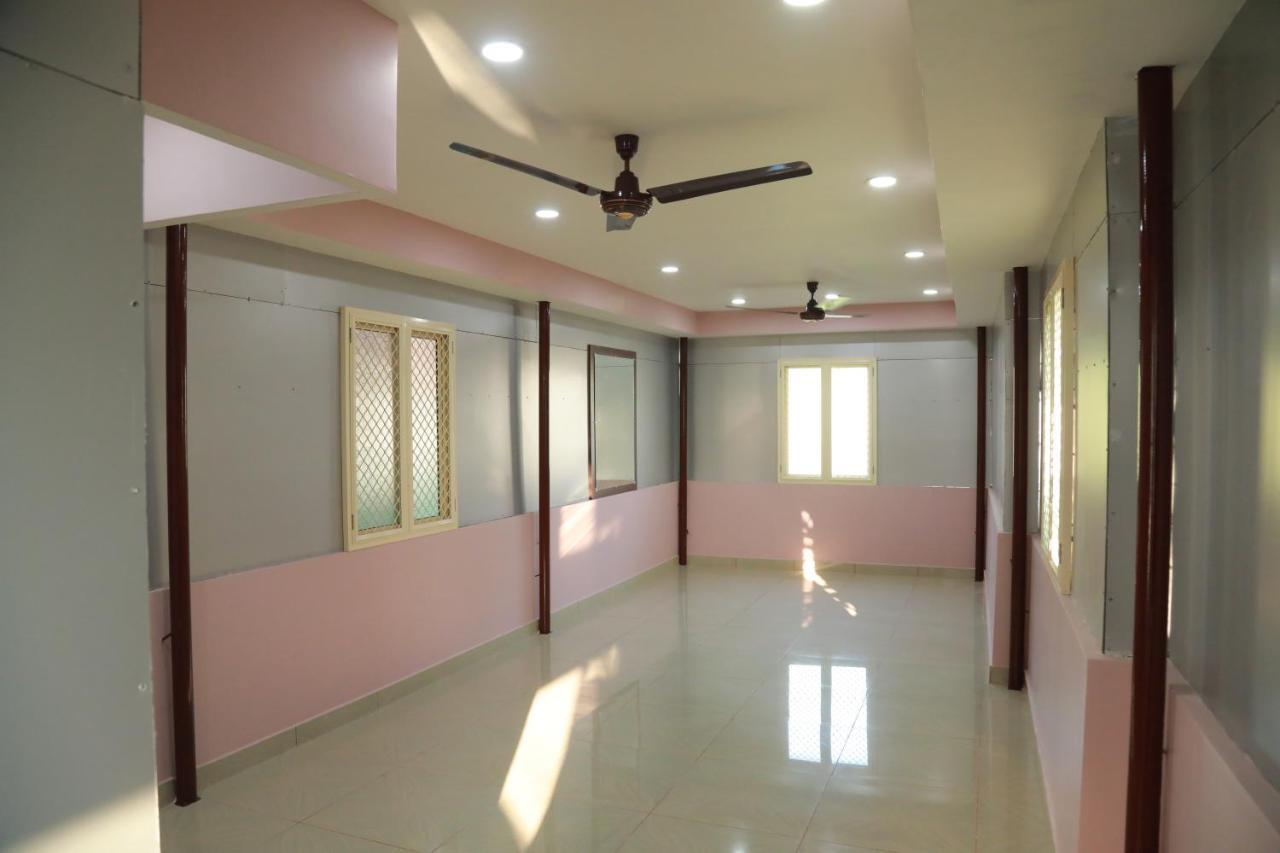 Sivaranjini Tourist Villa Guruvayur Luaran gambar